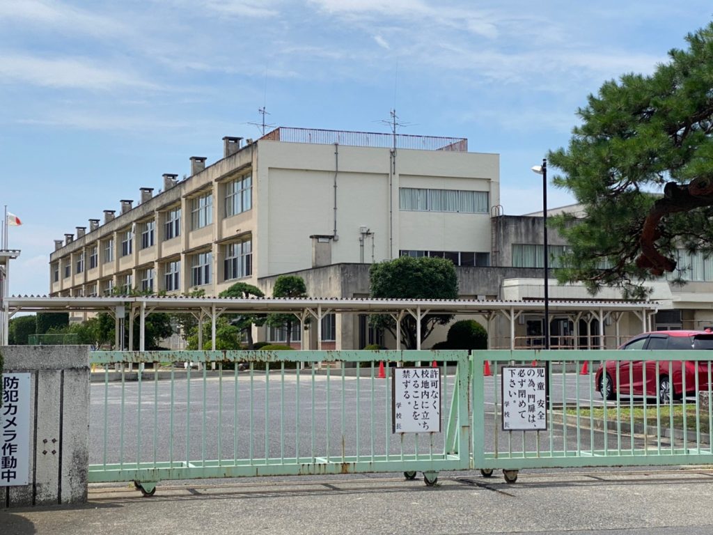 伊勢崎市殖蓮小学校